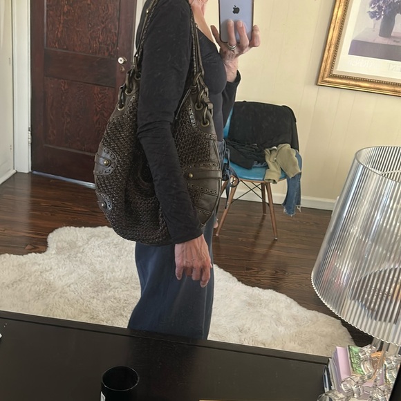 Isabella Fiori Hand Woven Shoulder bag - Picture 10 of 11